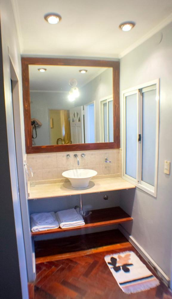 Bernie'S Bed & Breakfast , A 3 Kilometros Del Aerop Ezeiza, Van ,In-Out, Free Ezeiza Airport Exterior foto